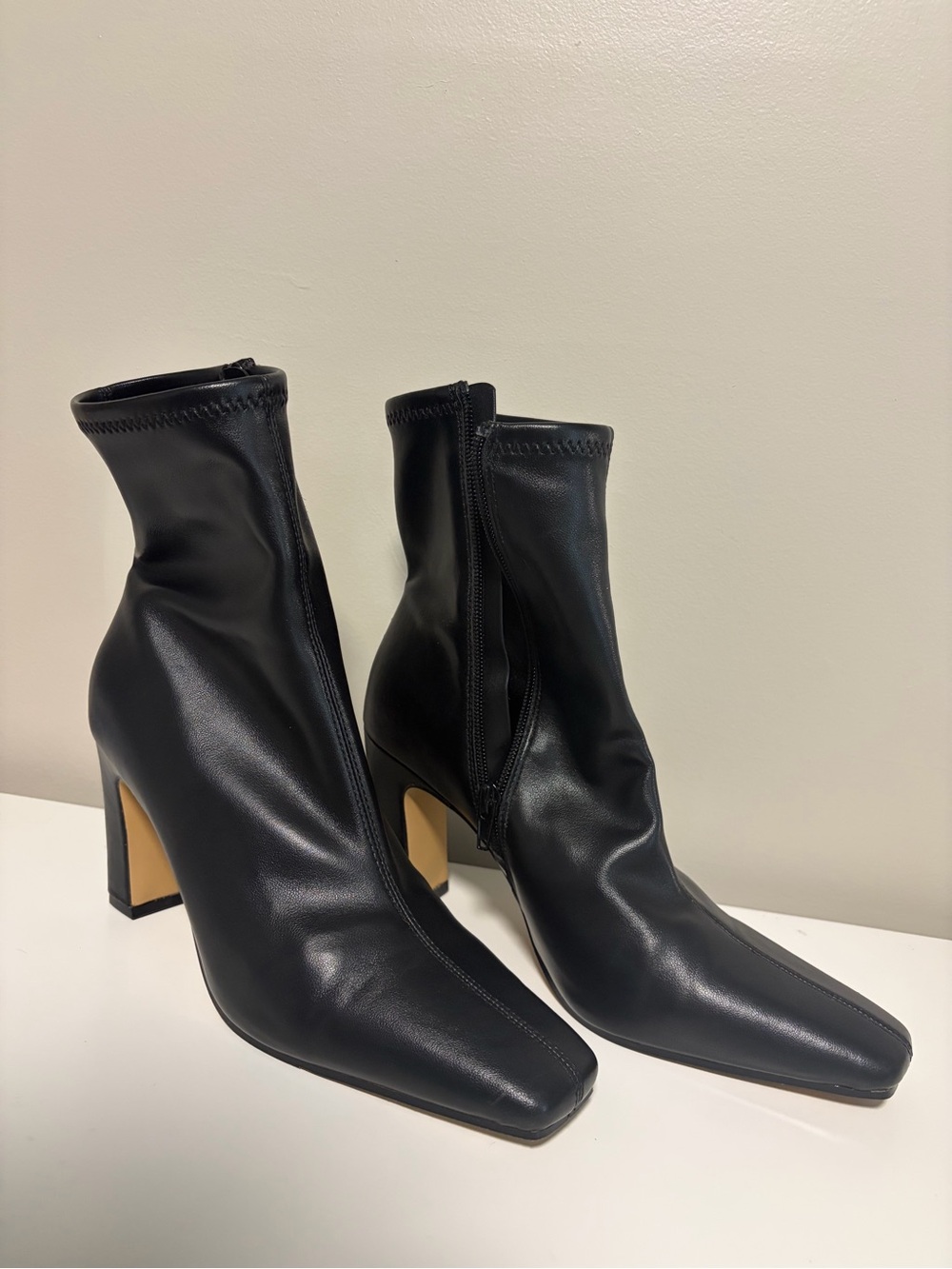 ALDO Black Stretch Leather Ankle Boots with Block Heel Size 8